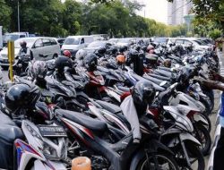 Ilustrasi. Salah satu potensi untuk mengisi pundi-pundi PAD dan belum digarap yakni parkir di tepi jalan. (Foto:Ist)