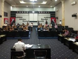 Suasana pembahasan Ranperda Disabilitas oleh Pansus DPRD Kabupaten Gorontalo. (Foto: Ist)