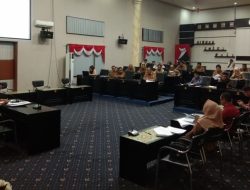 Suasana pembahasan Ranperda Disabilitas oleh Pansus DPRD Kabupaten Gorontalo bersama 18 OPD terkait. (Foto: Ist)