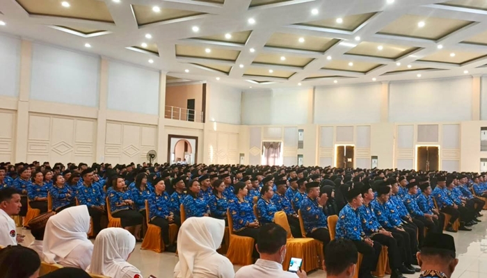 Proses pelantikan 696 orang yang telah dinyatakan lulus P3K di Provinsi Gorontalo, Senin 26 Mei 2025 bertempat di Mes Haji.