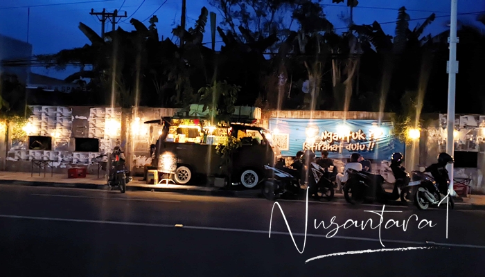 Otokopi di Jalan Andalas Kota Gorontalo. [foto:juna/nusantara1]