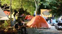 Diskusi bersama Mapala Belantara FIP UNG di Objek Wisata Oluhuta Paradise, Bone Bolango, Sabtu 16  Agustus 2025. [foto:fikar:nusantara1]