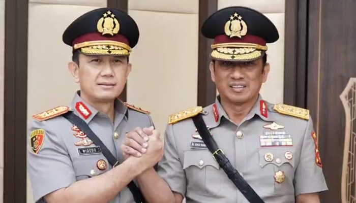 Irjen Pol. Drs. Widodo bersama Irjen Pol. Drs. Raden Eko Wahyu Prasetyo. /ist