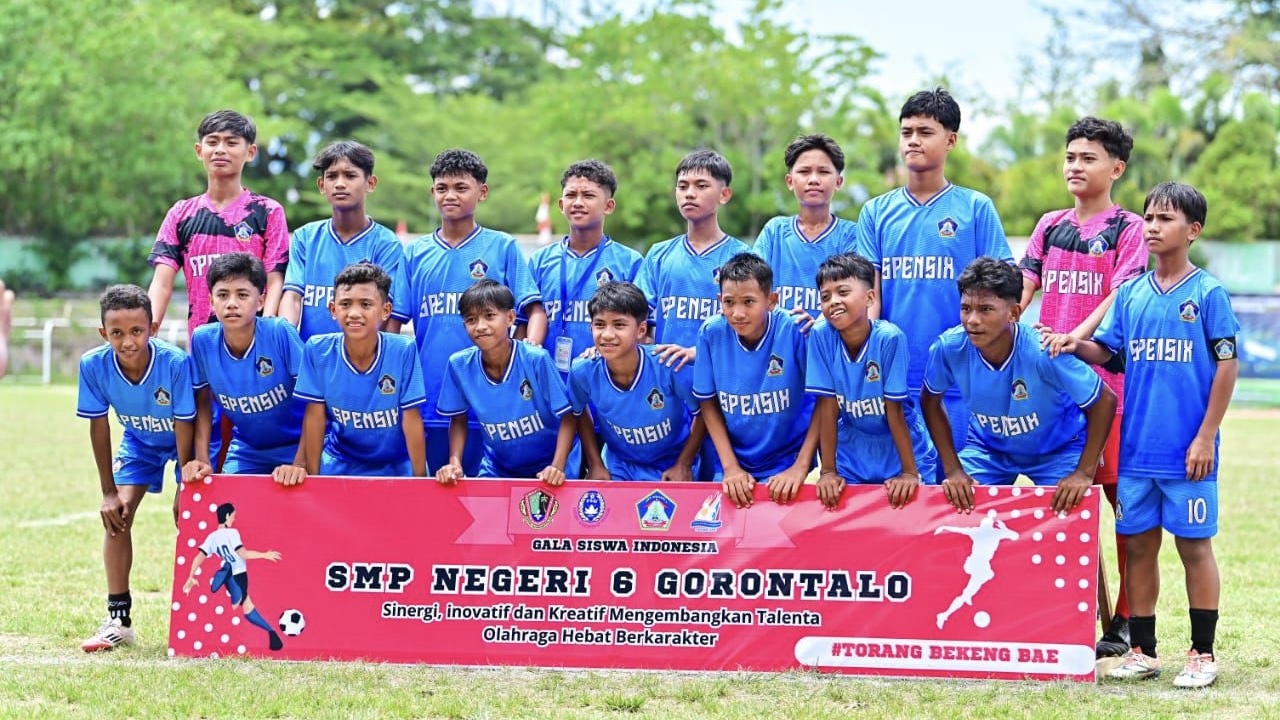 Tim kesebelasan SMP 6 Kota Gorontalo. [foto: istimewa]