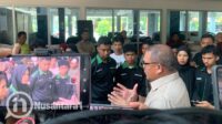 Rektor UNG, Eduart Wolok saat bertemu dengan sejumlah kawan Alm. Muhammad Jensen, Selasa , 23 September 2025. [foto:fikar/nusantara1]