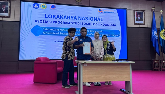 Kajur dan Sekjur Sosiologi UNG ikut lokakarya Nasional APSSI. [foto:ist]