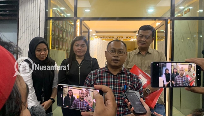 Kuasa hukum orang tua korban pelecehan usai menghadiri panggilan di Polresta Gorontalo Kota, Senin, 10 November 2025. [foto:fikar/nusantara1]