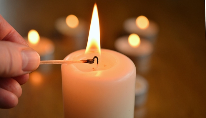 Ilustrasi. TMII akan menyalakan 1.000 lilin pada malam tahun baru [foto:dok/pixabay]