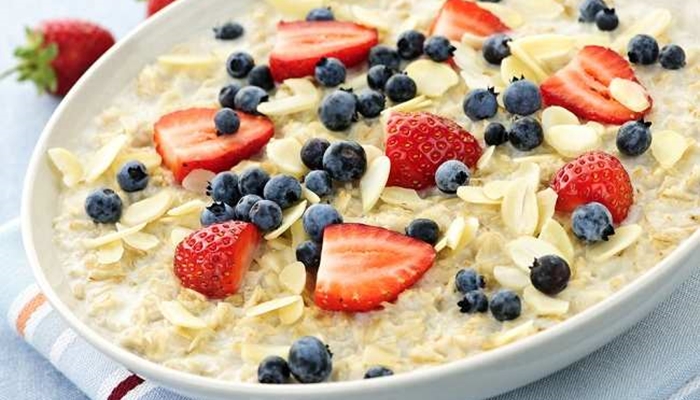 Ilustrasi. Jadikan oatmeal sebagai menu sarapan, salah satu kebiasaan pagi yang menurunkan kolesterol [foto:dok/alodokter]