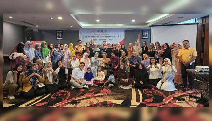 Foto bersama pemateri, Forkah dan anak-anak hebat seusai seminar. [fot:dok]