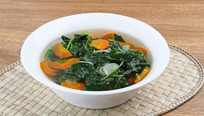 Ilustrasi. Semangkuk sayur pilihan menu sarapan untuk melancarkan buang air besar [foto:dok/arenga]