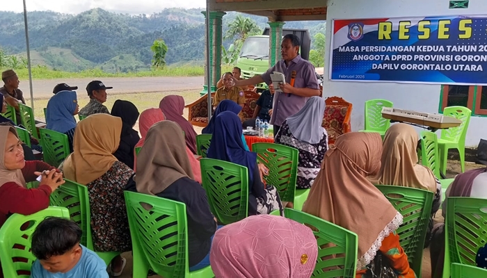 Wakil Ketua DPRD Provinsi Gorontalo, Ridwan Monoarfa saat reses di Desa Iloheluma, Gorontalo utara, Senin 2 Februari 2026 [foto:dok/humas]