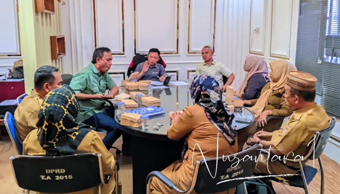 RDP Komisi IV terkait permasalahan dugaan pungli di SDN 15 Tibawa. [foto:juna/nusantara1]