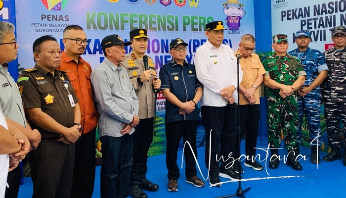 Kapolda Gorontalo, Irjen Pol. Drs. Widodo saat konferensi pers Petani Nelayan Ke XVII 2026. [foto:juna/nusantara1]