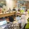 Pertemuan Komisi III DPRD Provinsi Gorontalo bersama Bappenas, terkait kelanjutan perbaikan gedung asrama haji. [foto:dok/pendamping komisi]