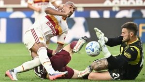Penyerang AS Roma, Donyell Malen saat mencetak gol ke gawang Torino pada pekan keempat Liga Italia 14 September 2026. [foto:dok/isabella bonotto/afp/bolasprot]