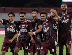 Sejumlah pemain PSM Makassar saat lakukan selebrasi. (Foto: Ist/goal.com)