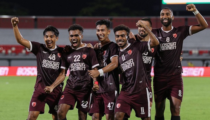 Sejumlah pemain PSM Makassar saat lakukan selebrasi. (Foto: Ist/goal.com)