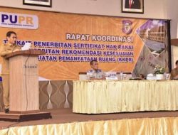 Penjagub Hamka Hendra Noer saat memberikan sambutan pada Rakor penerbitan sertipikat hak pakai pemberian rekomendasi KKPR, untuk pengurusan sertifikat tanah SMA SMK sederajat se Provinsi Gorontalo, Selasa (8/11/2022). (Foto:Ist/Diskominfotik)