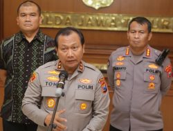 Kapolda Jawa Timur, Irjen Pol Toni Harmanto, saat memberikan keterangan pers di Gedung Tribrata Mapolda. (Foto: Ist)