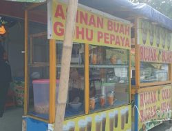 Kedai Rujak yang beralamat di Jalan Jenderal Sudirman, Kota Gorontalo. (Foto: Nusantara1)