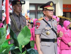 Polda 23 Kapolda Gorontalo, Irjen Pol. Helmy Santika saat memimpin upacara peringatan HUT ke 20 Polda Gorontalo. (Foto: Ist)