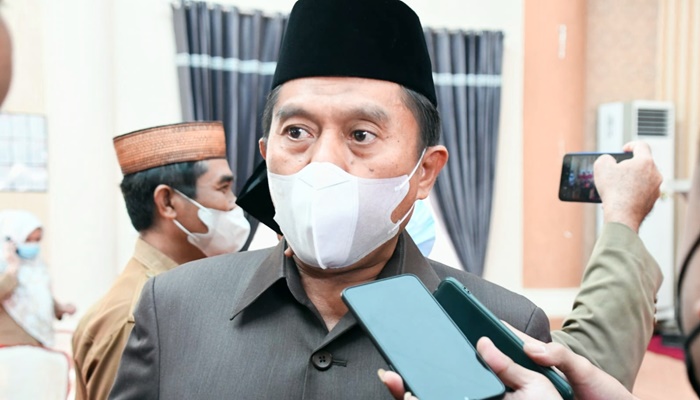 Wakil Ketua DPRD Gorontalo Utara, Roni Imran. (Foto: Ist)