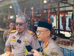 Tim dari Kementan RI saat memantau bahan pokok pada sejumlah pasar di Gorontalo. (Foto: Nusantara1)