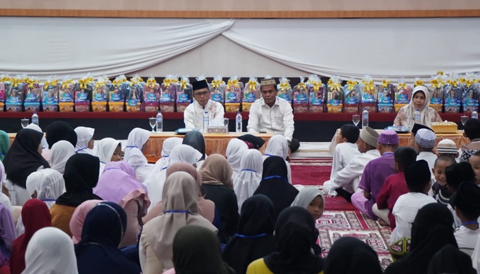 Sekda Kota Gorontalo, Ismail Majid saat menghadiri Yatim Fest Ramadan yang diselenggarakan Yayasan Abulyatama Indonesia Gorontalo, Ahad (9/4). (Foto: Ist)