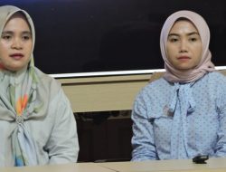 Kepala DPPKB-P3A Kota Gorontalo, Eladona Sidiki didampingi Kabid P3A, Rina Abdullah pada konferensi pers Sabtu (6/5). (Foto: Ist)