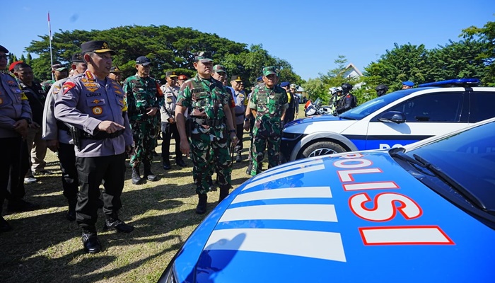 Kapolri Jenderal Listyo Sigit Prabowo bersama Panglima TNI Laksamana Yudo Margono saat Apel Gelar Pasukan. (Foto: Ist)