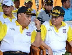 Pasangan Rusli Habibie - Idris Rahim saat memimpin Provinsi Gorontalo selama 10 tahun. Kini kemesraan mereka terusik dengan sikap politik pada Pemilu 2024 mendatang. (Foto: Ist)