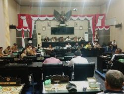 Suasana rapat koordinasi antara Banggar dengan TAPD di ruang paripurna. (Foto: Ist)