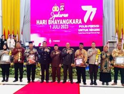 Ketua DPRD Provinsi Gorontalo saat menghadiri HUT ke 77 Bhayangkara, yang berlangsung di Gedung Bele Li Mbui, Sabtu (1/7) (Foto: Ist)