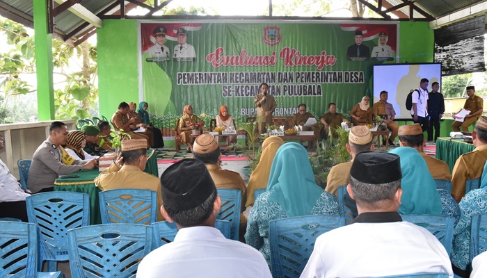 Evaluasi kinerja pemerintah kecamatan dan desa di wilayah Kecamatan Pulubala, Tibawa dan Kecamatan Bongomeme. (Foto:Ist)