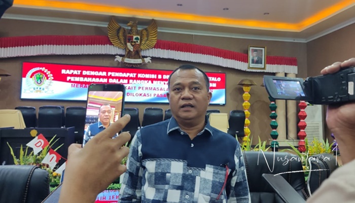 Wakil Ketua Komisi B DPRD Kota Gorontalo, Muchsin Brekat saat diwawancarai usai menggelar RDP, Selasa (29/8). (Foto: Faradila Syahfi/Nusantara1)