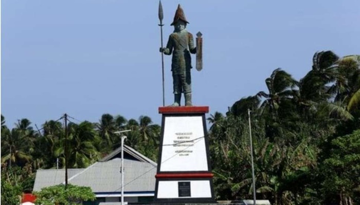 Monumen tokoh pejuang asal Sulawesi Utara, Bataha Santiago yang kini angkat menjadi Pahlawan Nasional. [Foto: Ist/RRI.co.id]