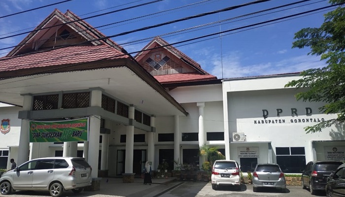 Kantor DPRD Kabupaten Gorontalo. [foto:ist/dulohupa]