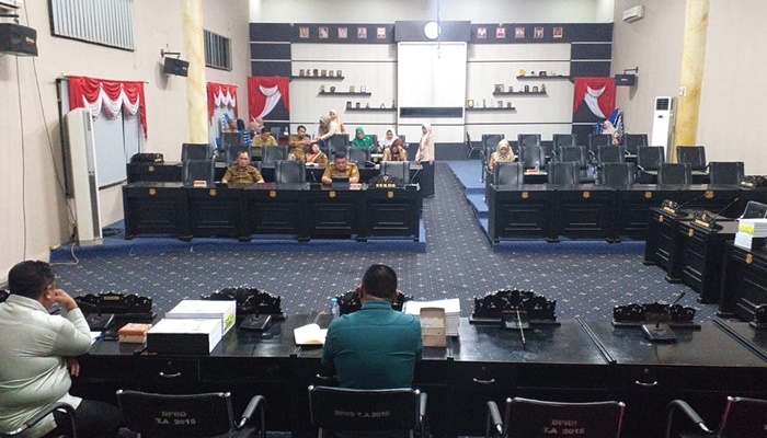 Rapat paripurna internal DPRD dalam rangka penetapan Propemperda 2024. [foto:ist]