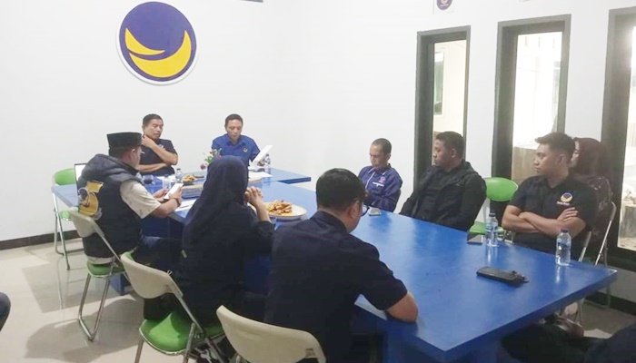 Rapat Pleno DPD Partai Nasdem Gorontalo Utara dan menyepakati Roni Imran sebagai calon tunggal untuk diusung pada Pilkada. [foto: ist]