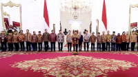 Presiden Prabowo Subianto mengumumkan nama-nama menteri untuk bergabung dalam Kabinet Merah Putih di Istana Kepresidenan Jakarta, Ahad (20/10). [foto:ist/Sekretariat Presiden]