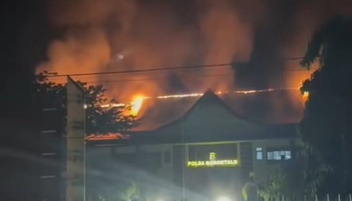 Mapolda Gorontalo kebakaran. [foto:ist/tangkapan layar]