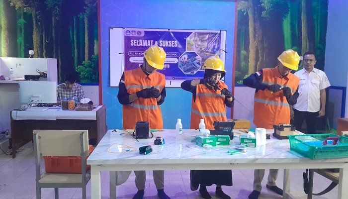 Proses Uji Kompetensi Keahlian di SMK 1 Limboto. [foto:ist]