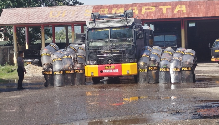 Dit Samapta Polda Gorontalo saat menggelar latihan PHH. [fot:ist]