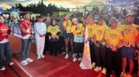 Polres Pohuwato saat memberi pengamanan pada Half Marathon’ yang dihadiri artis Gisella Anastasia. [foto:ist/humas]