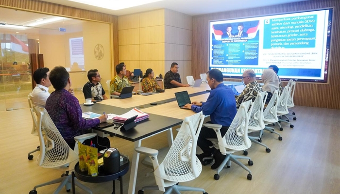 Bupati Kepulauan Sangihe, Michael Thungari dan rombongan saat memaparkan kebutuhan masyarakat sangihe, bidang kesehatan, Rabu, 18 Juni 2025. [foto:ist]
