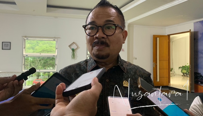 Ketua DPRD Provinsi Gorontalo, Thomas Mopili. [Foto: Fikar Buntuan/Nusantara1]