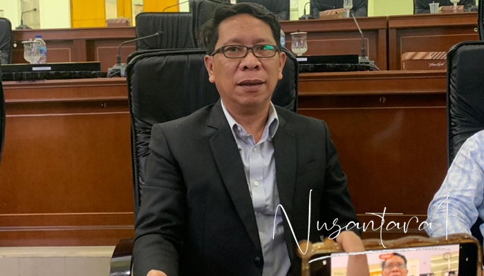 Ketua Pansus Sawit, Umar Karim saat diwawancarai awak media usai melakukan RDP, Senin 16 Juni 2025. [Foto: FIkar Buntuan].