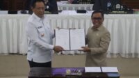 016 Paripurna Gubernur Gorontalo, Gusnar Ismail dan Wakil ketua DPRD, La Ode Haimudin, Senin 21 Juli 2025. /ist
