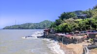 Pantauan laut di Kelurahan Pohe Kecamatan Hulonthalangi Kota Gorontalo. [foto:juna/nusamtara1]